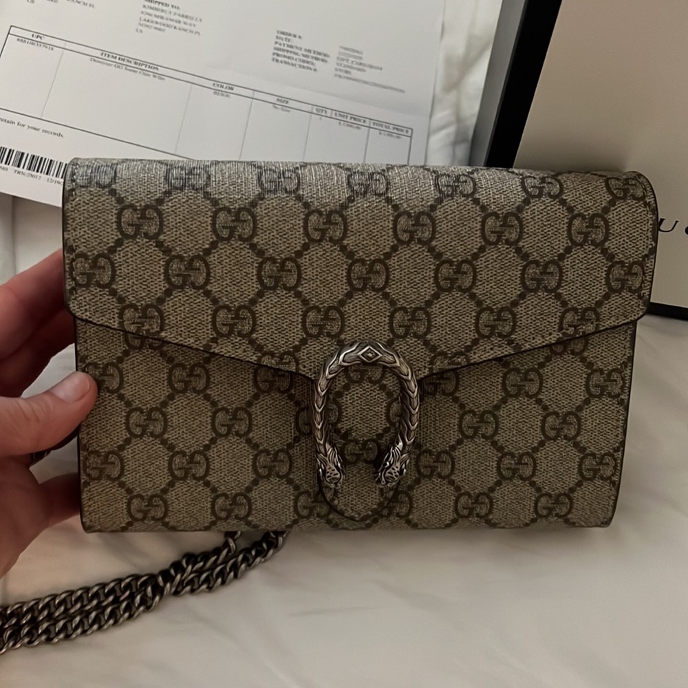 Gucci Dionysus GG supreme wallet on a chain.*** sorry NO BUNDLE**
